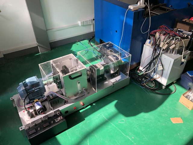 مقعد اختبار تروس التروس